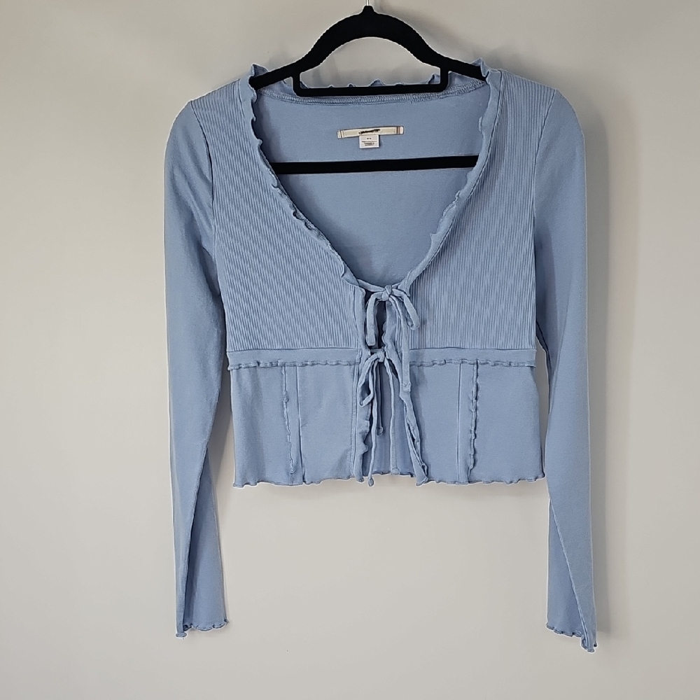 Kimchi Blue Long Sleeve‎ Shrug Tie Front Top w Ruffle Trim Urban Outfitter